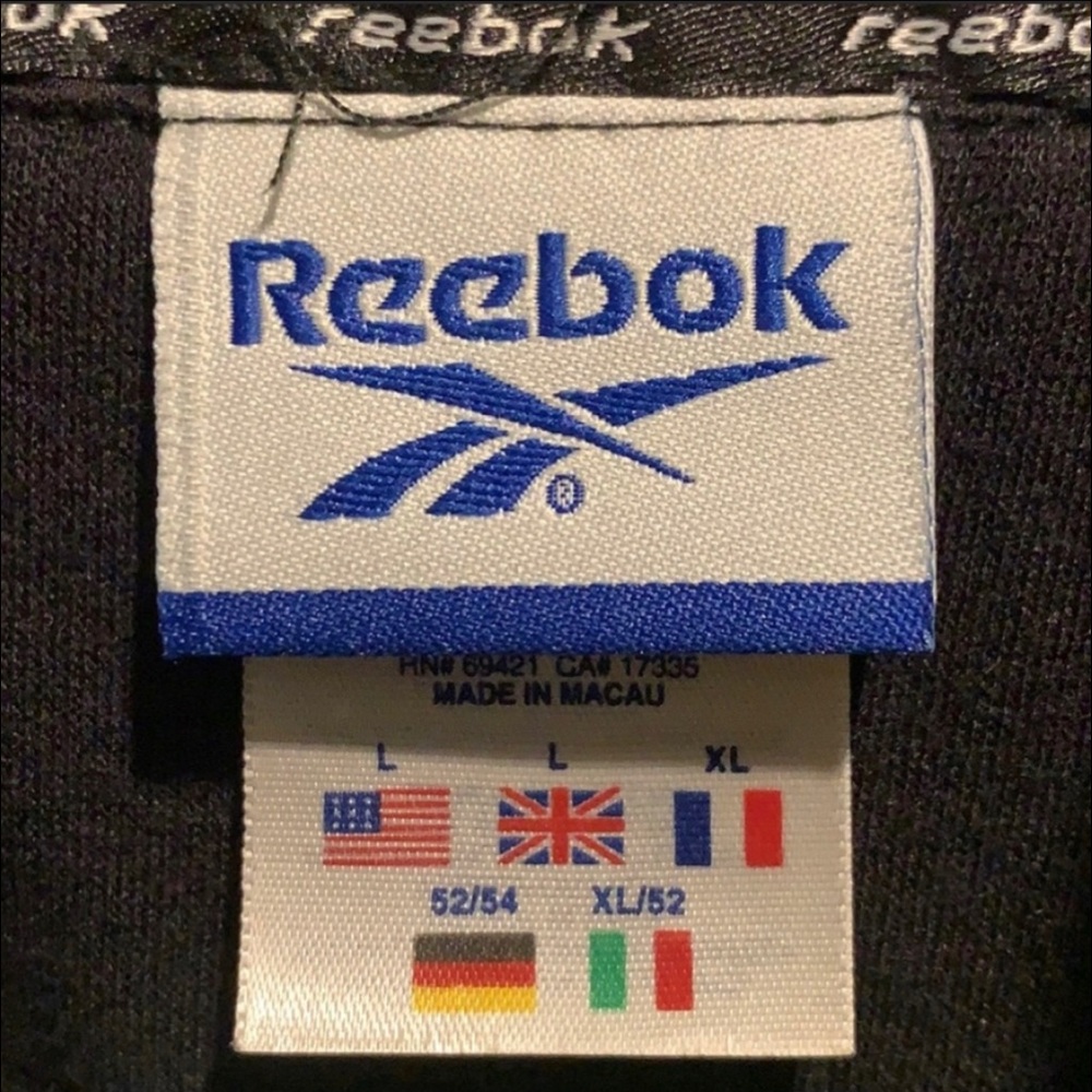 Classic Reebok Windbreaker ⚫️🟡 - Picture 5 of 5